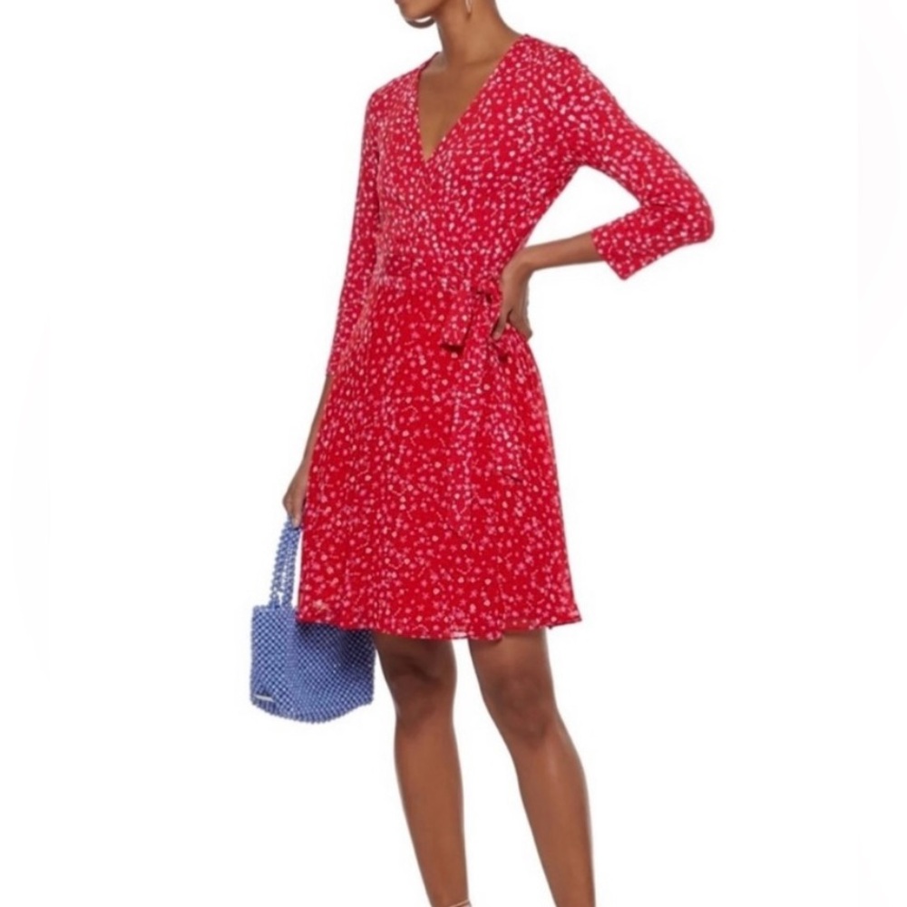 Diane von Furstenberg DVF New Irina
Floral Poinsetta Dress Size M. NWT